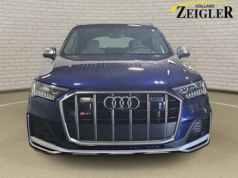 Used 2024 Audi SQ7 Prestige AWD/4WD image 2