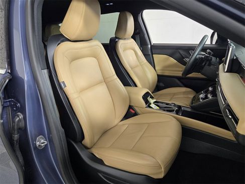 Used 2022 Lincoln Corsair Reserve image 14