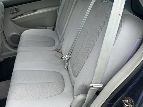 Used 2007 Kia Rondo EX image 14