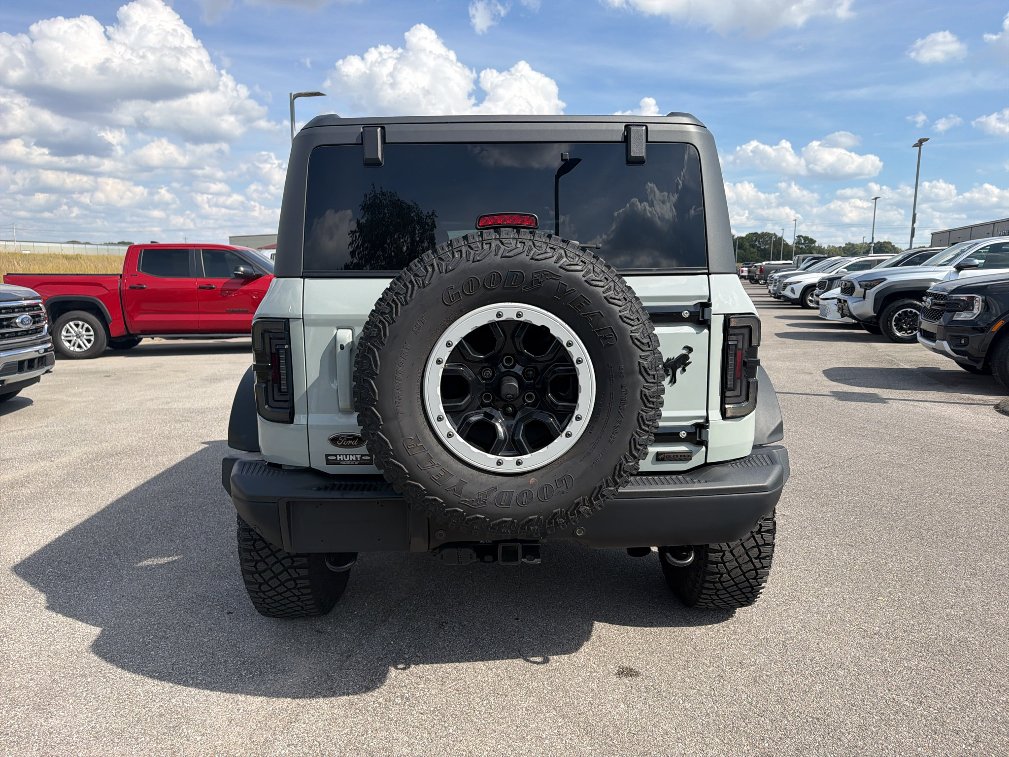 Used 2023 Ford Bronco Badlands AWD/4WD image 6