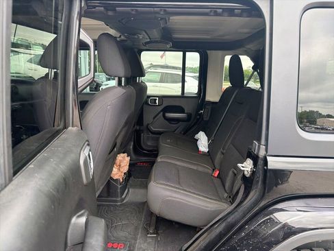 Used 2021 Jeep Wrangler Unlimited Sport AWD/4WD image 7