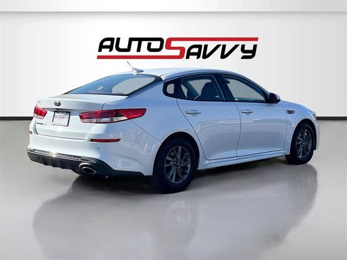 Used 2020 Kia Optima LX image 7