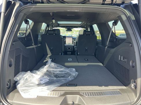 New 2026 GMC Yukon XL Denali w/ Sun & Power Step Package AWD/4WD image 31