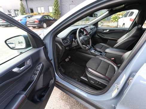 Used 2023 Ford Escape ST-Line w/ Tech Pack #1 AWD/4WD image 11