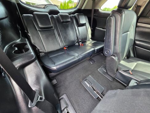 Used 2017 Toyota Highlander Limited AWD/4WD image 23