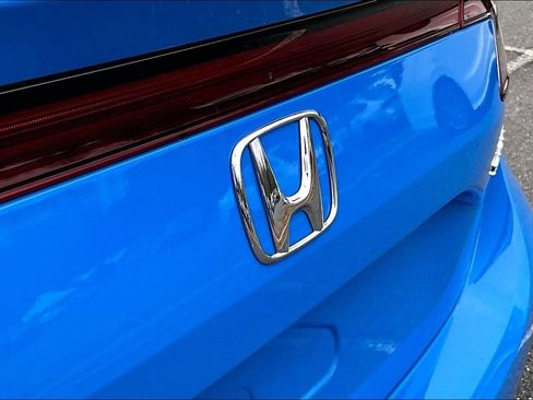 Used 2024 Honda Civic Sport image 24