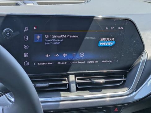 New 2026 Chevrolet Trax ACTIV w/ Sunroof Package FWD image 17
