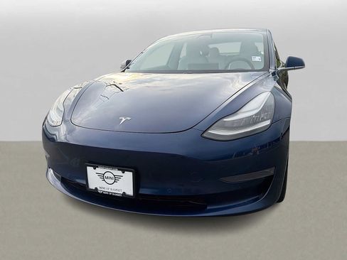 Used 2018 Tesla Model 3 Long Range AWD/4WD image 1