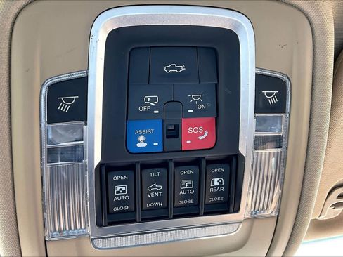 Used 2019 RAM 1500 Limited AWD/4WD image 34