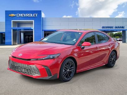 Used 2025 Toyota Camry SE w/ Multimedia Upgrade Package