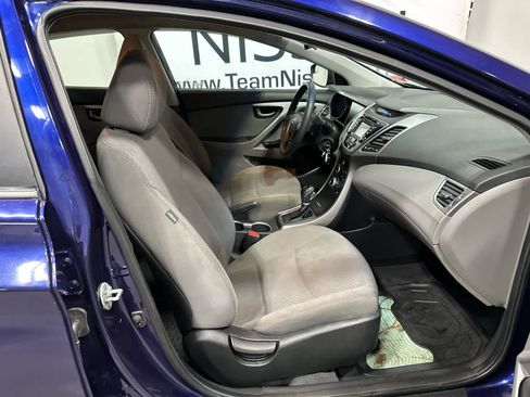 Used 2014 Hyundai Elantra SE w/ Option Group 02 image 19