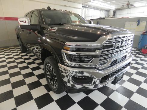 New 2026 RAM 2500 Limited AWD/4WD image 5