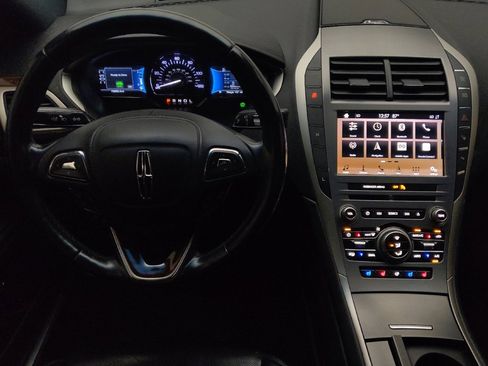 Used 2019 Lincoln MKZ Reserve FWD image 22