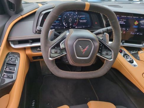 Used 2022 Chevrolet Corvette Stingray Premium Conv w/ Z51 Performance Package RWD image 17