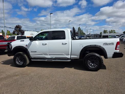Used 2020 RAM 2500 Big Horn w/ Level 1 Equipment Group AWD/4WD image 9