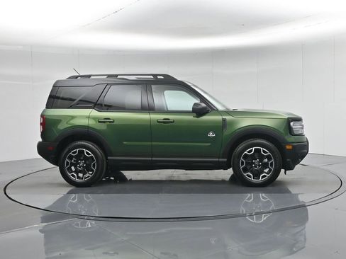 Certified 2025 Ford Bronco Sport Outer Banks w/ Outer Banks Tech Package+ image 30