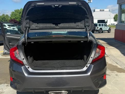 Used 2019 Honda Civic Sport image 21