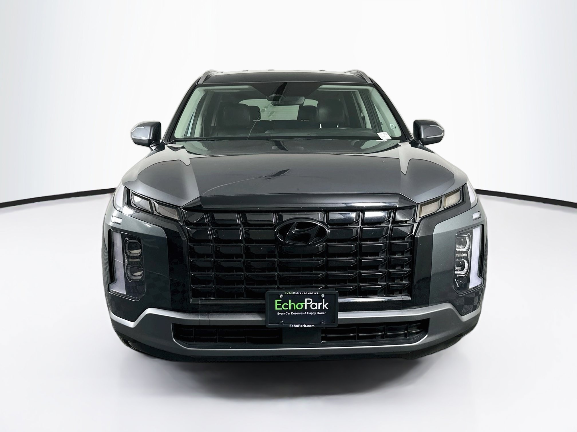 Used 2025 Hyundai Palisade SEL FWD image 2