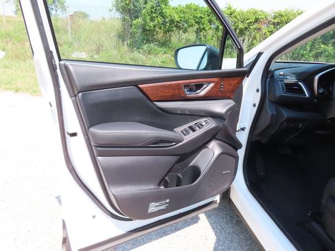 Used 2024 Subaru Ascent Touring AWD/4WD image 29