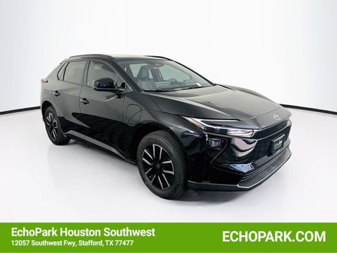 Used 2026 Toyota bZ FWD image 1