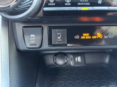 Used 2023 Toyota RAV4 XLE Premium AWD/4WD image 39