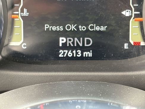 Used 2021 Jeep Wrangler Unlimited Rubicon AWD/4WD image 25