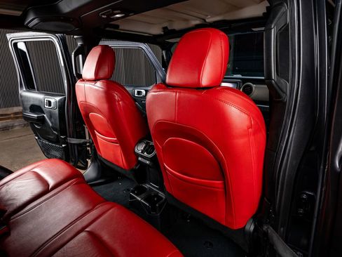 Used 2018 Jeep Wrangler Unlimited Sport S AWD/4WD image 31