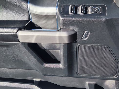 Used 2015 Ford F150 XLT w/ Equipment Group 301A Mid image 12