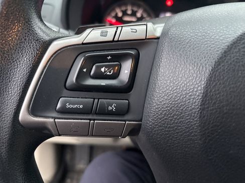 Used 2015 Subaru Crosstrek 2.0i Premium image 38