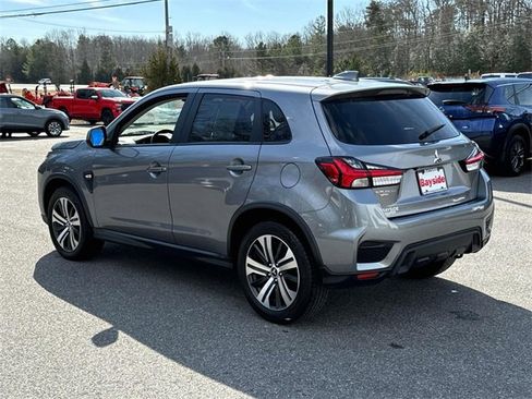 Used 2021 Mitsubishi Outlander Sport ES image 12