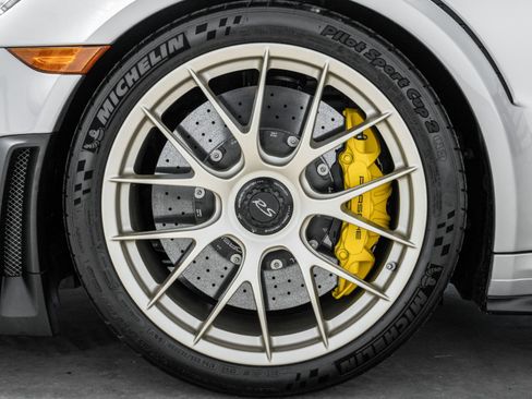 Used 2018 Porsche 911 GT2 RS w/ Weissach Package image 9