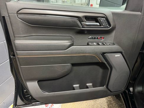 Used 2024 GMC Sierra 1500 AT4 w/ Technology Package image 19