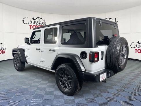 Used 2025 Jeep Wrangler Unlimited Sport AWD/4WD image 5