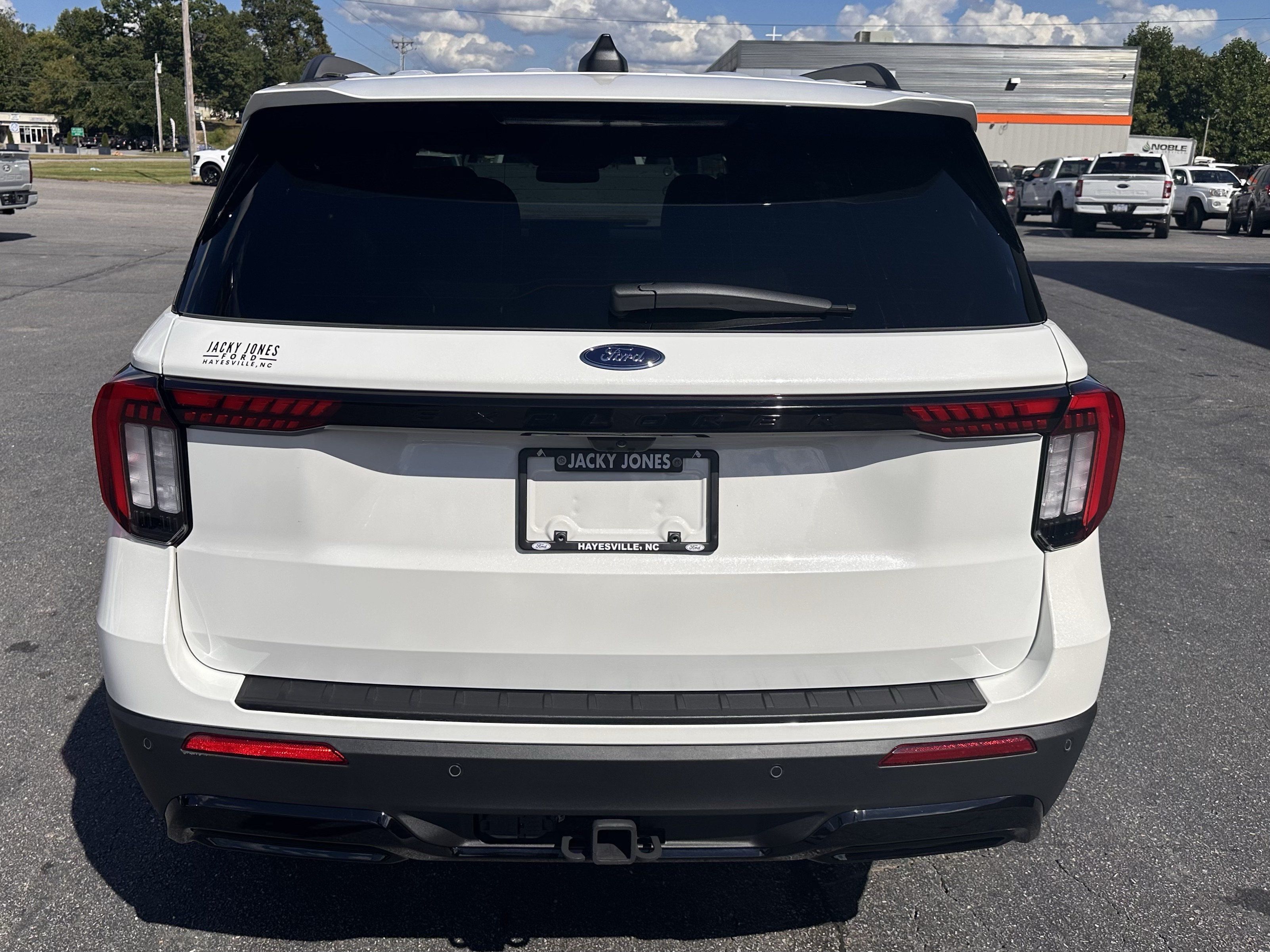 Used 2026 Ford Explorer ST-Line w/ ST-Line Street Pack RWD image 11