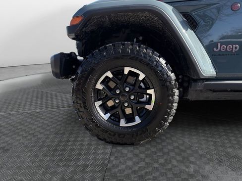 New 2026 Jeep Gladiator Rubicon w/ Steel Power Dome Hood Package AWD/4WD image 23