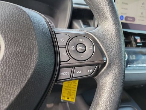 Used 2024 Toyota Corolla LE FWD image 28