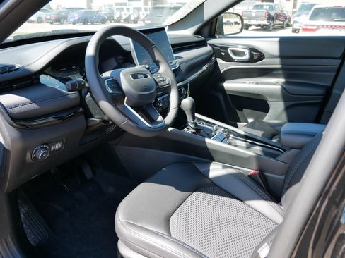 New 2026 Jeep Compass Latitude AWD/4WD image 7