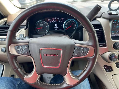 Used 2018 GMC Yukon XL Denali w/ Open Road Package AWD/4WD image 37