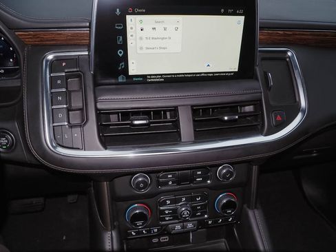 Used 2024 Chevrolet Tahoe High Country AWD/4WD image 11