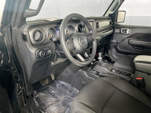 Used 2023 Jeep Wrangler Sport image 9