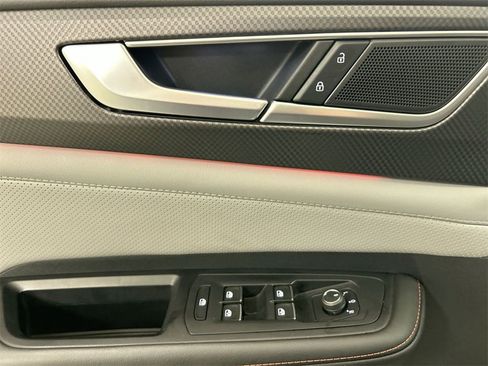 Certified 2024 Volkswagen Atlas Peak Edition SE image 18