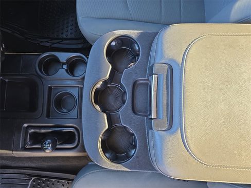 Used 2016 RAM 2500 Tradesman w/ Chrome Appearance Group image 23