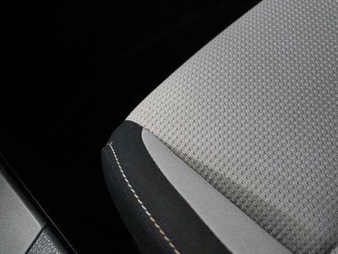 Used 2018 Toyota RAV4 XLE image 29