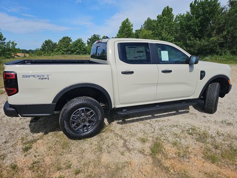 New 2026 Ford Ranger XLT w/ Equipment Group 301A High AWD/4WD image 3