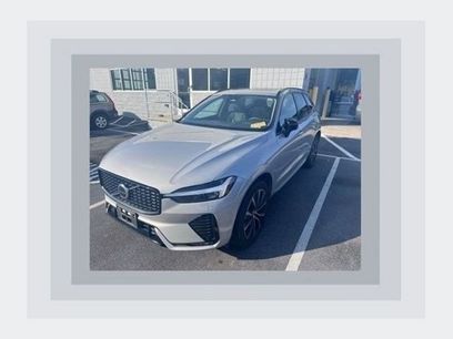Used 2023 Volvo XC60 B5 Plus w/ Climate Package
