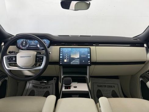 Used 2025 Land Rover Range Rover SE AWD/4WD image 24