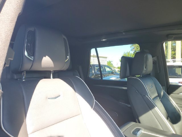 Certified 2025 Cadillac Escalade Sport w/ Touring Package AWD/4WD image 24