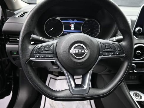 Used 2025 Nissan Sentra SV image 36