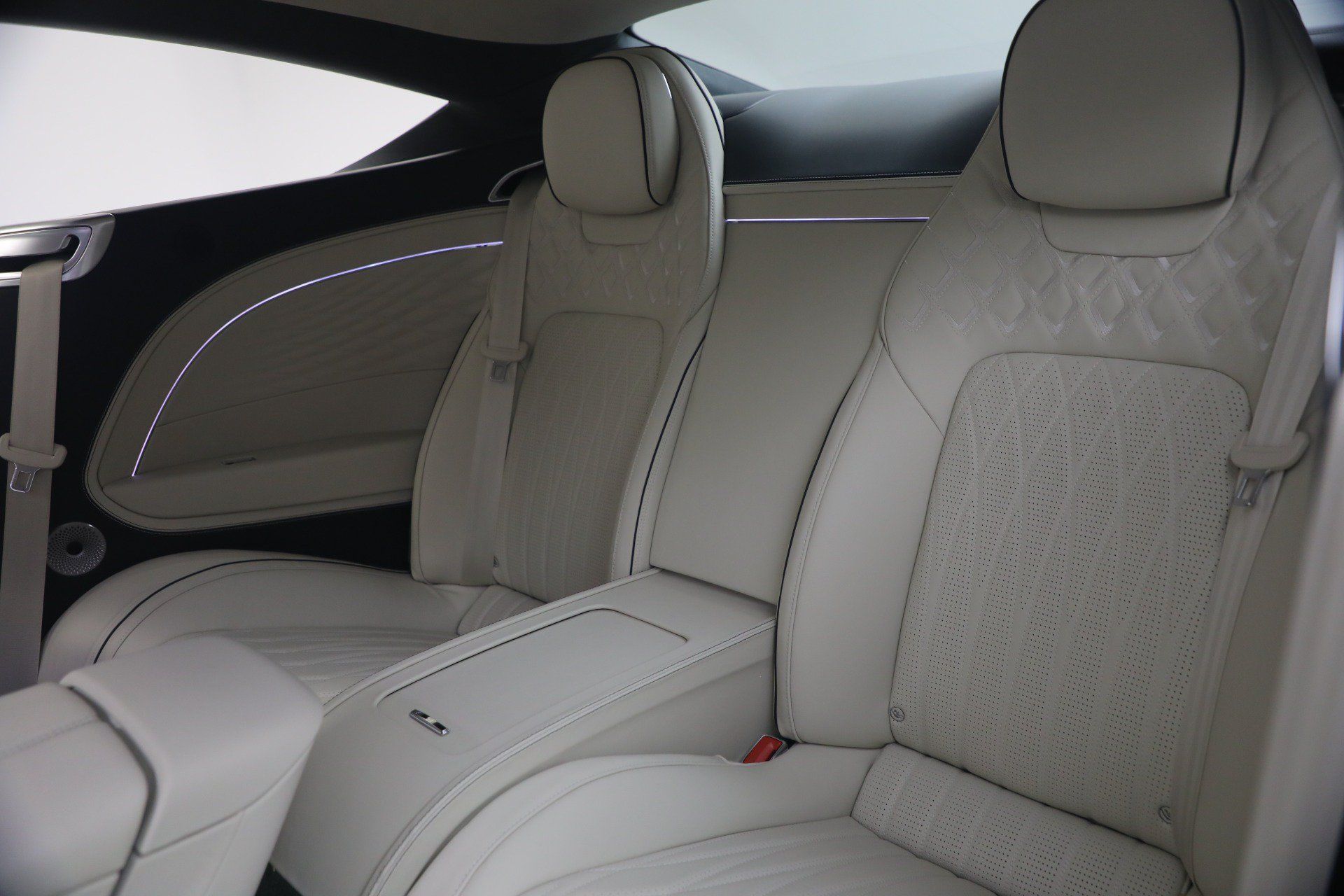 Certified 2026 Bentley Continental GT Azure AWD/4WD image 20