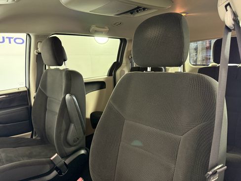 Used 2017 Dodge Grand Caravan SE w/ Power Window Group image 20